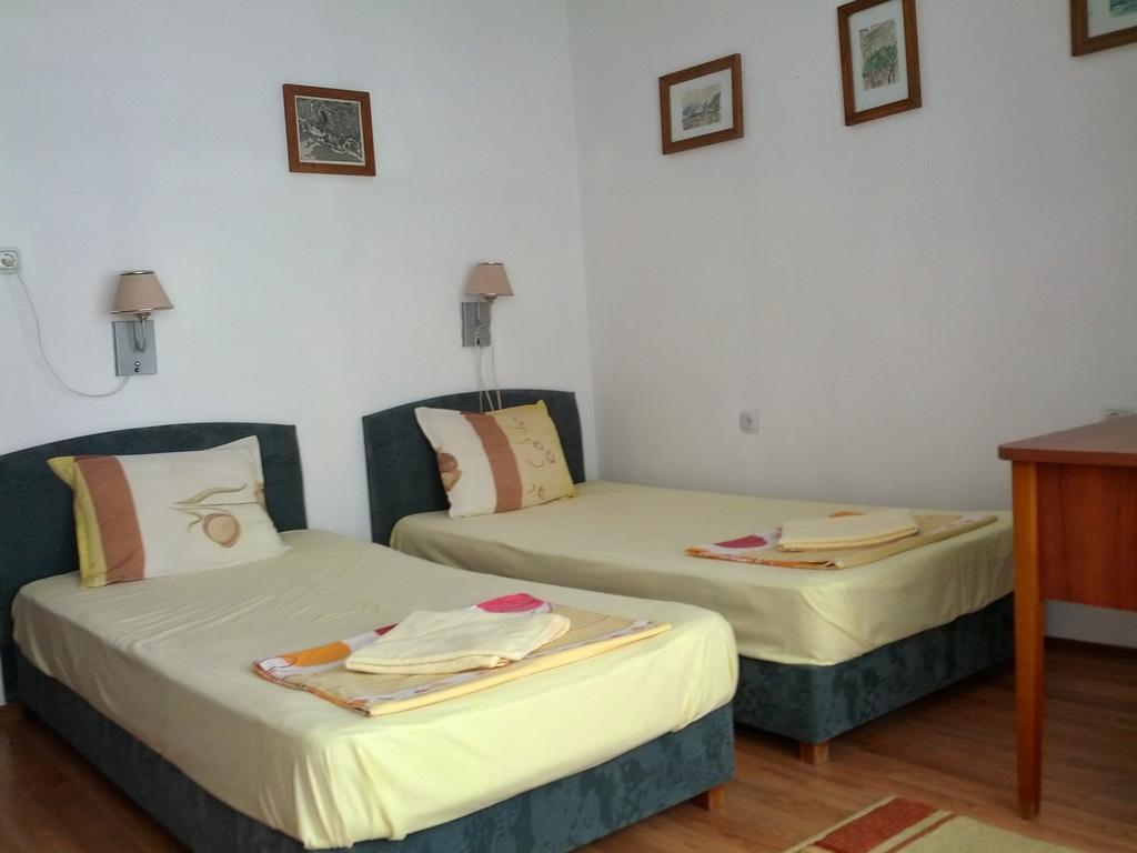 Central Sandanski Apartments Rum bild